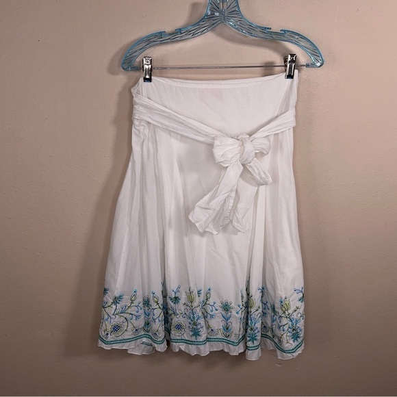 SIZE 5 JOE BENBASSET WHITE FLORAL EMBROIDERED SKIRT TIE ACCENT COTTON LINED BOHO - Picture 7 of 10